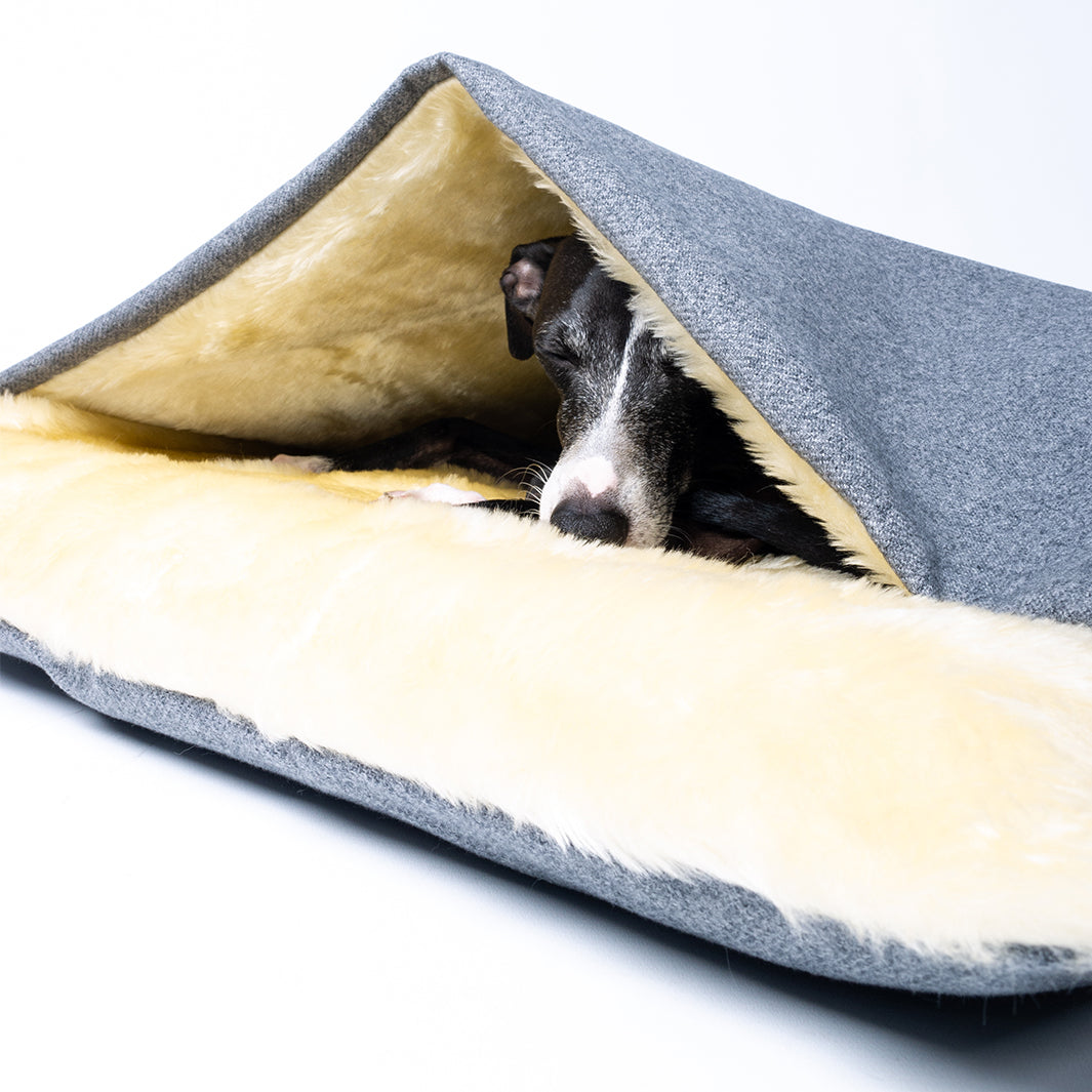 Charley Chau Sleeping Bag for Dogs - Burrow Bag in Faroe