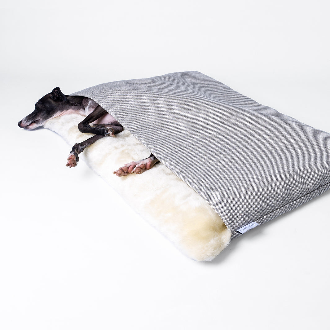 Charley Chau sleeping Bag for Dogs - Burrow Bag