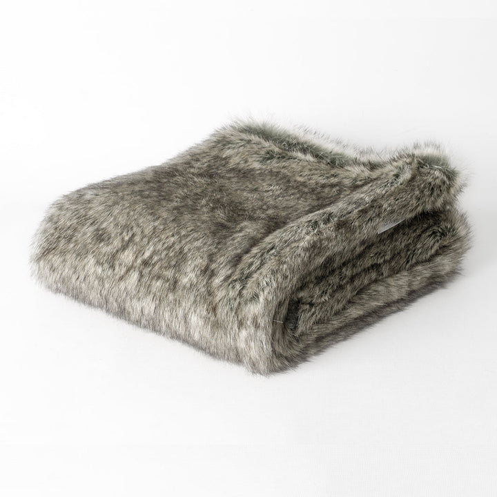 Charley Chau Luxury Faux-Fur Dog Blanket